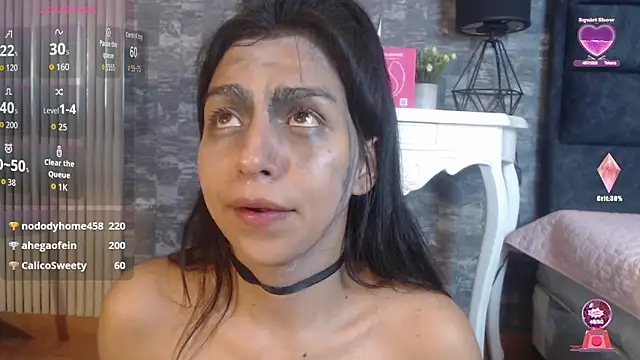 Chatroom XXX en direct de Keila_Fg