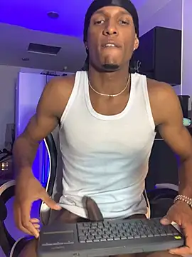 Adam_Byker Adlı Modelin Canlı XXX Sohbeti