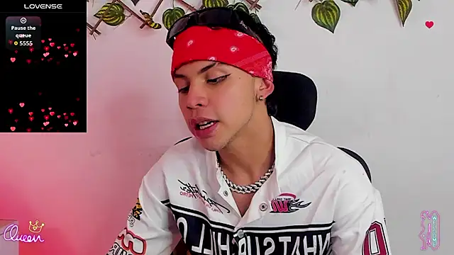 Prince_ApoloのライブXXXチャット