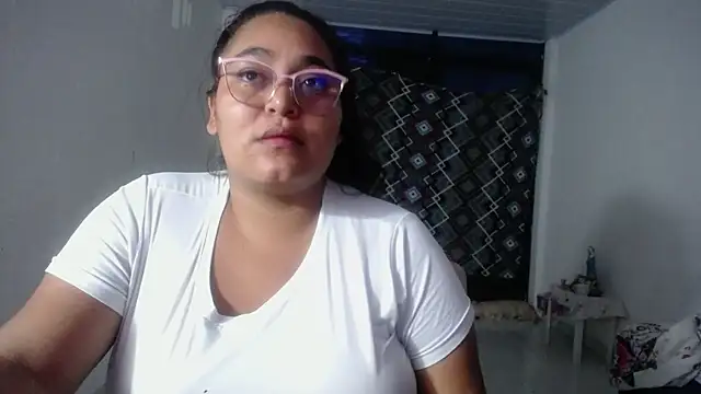 sirena_15 Chat XXX in diretta