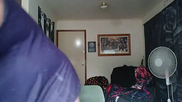 Chat XXX ao vivo de KINKYBLUEYES69