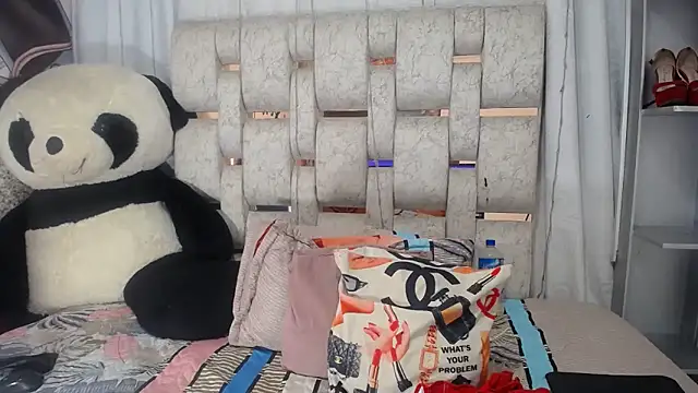 KEYRA-MILLER-: απευθείας συνομιλία ΧΧΧ