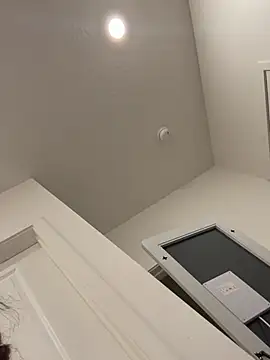 19whitebunny Show in webcam