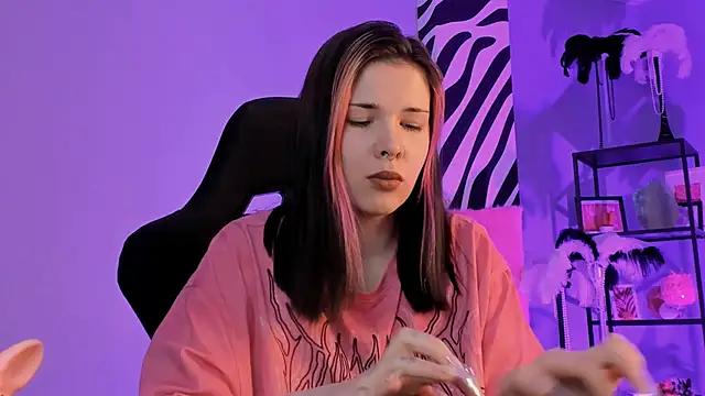 AliceSunday élő XXX-chatje