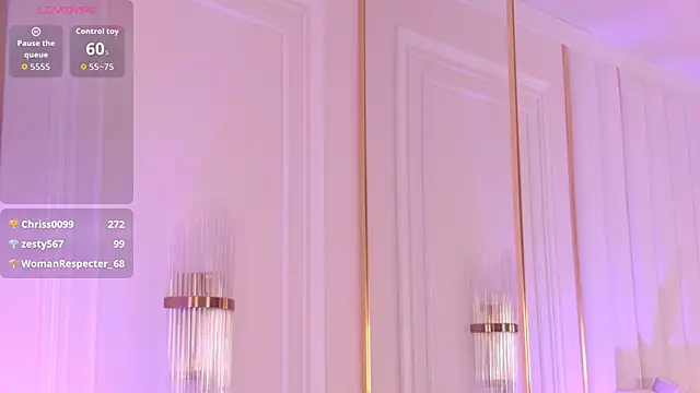 AnnaRow 即時 XXX 聊天