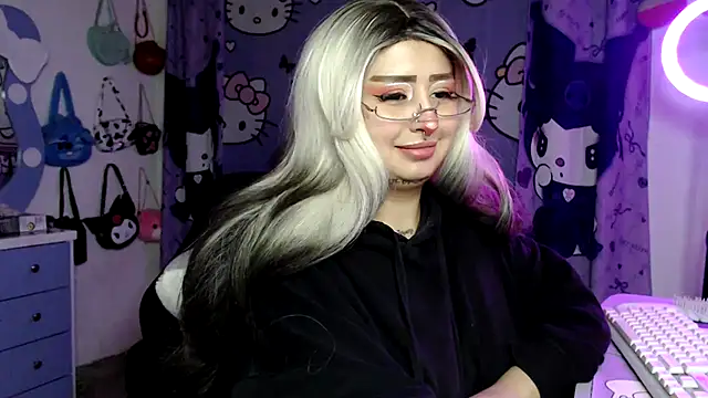 lussyevans24 Live XXX Chat