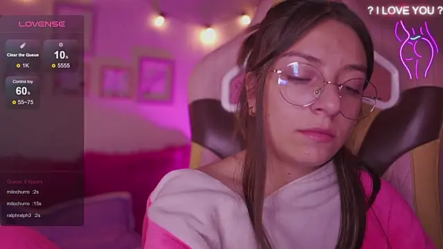 milly_kenner Live XXX-chat