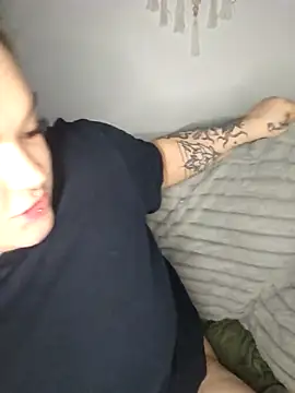 Saucy-Serenityn Live XXX chat