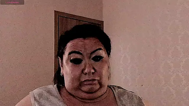 EroticaX élő XXX-chatje