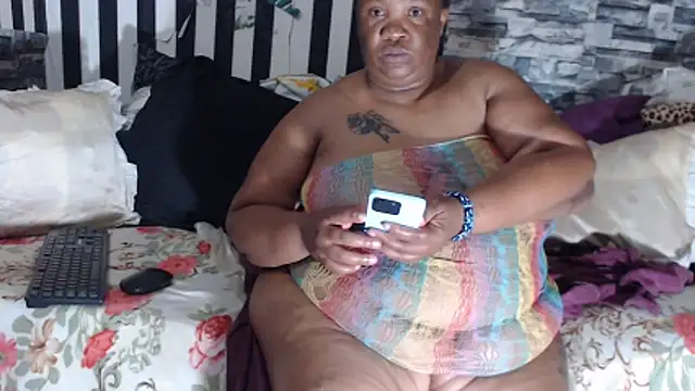 BigHotMatureXx's Webcam Show