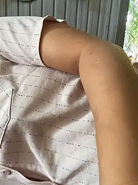 Linaannn Show in webcam