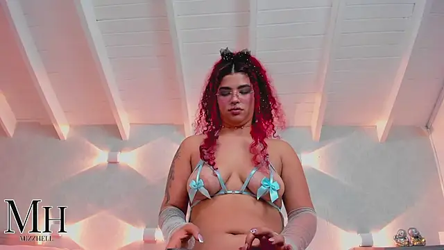 Czat XXX na żywo – MizzHell