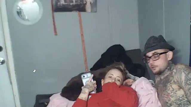 trickydickydaddy: απευθείας συνομιλία ΧΧΧ