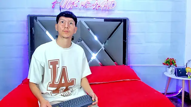 BunnyLove_ Chat XXX in diretta