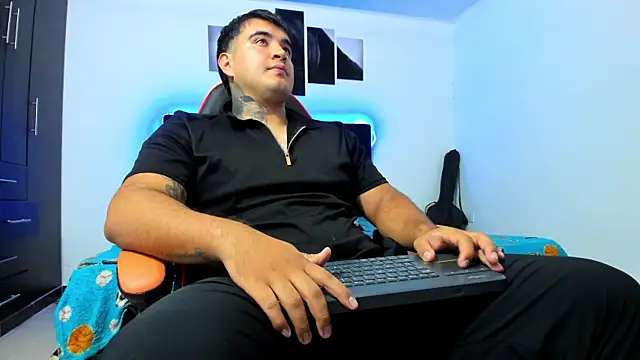 thiago__cp01 Chat XXX in diretta