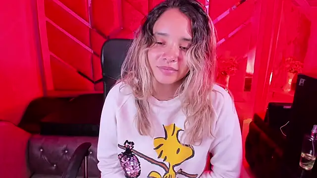 Chat +18 de Olivia_Fox69 ao vivo