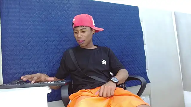 TonnyMarck 网络视讯表演