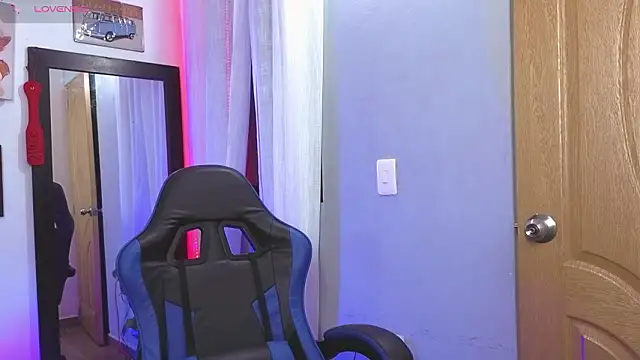 Veronica_111 live XXX chat