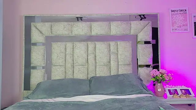 XXX chat uživo modela Sara_Greey