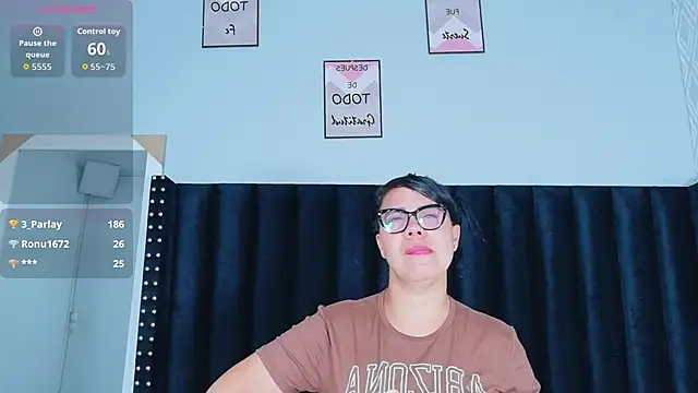 hotlatinateacher Live XXX Chat