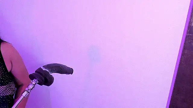 XXX chat uživo modela klhoe_boobs