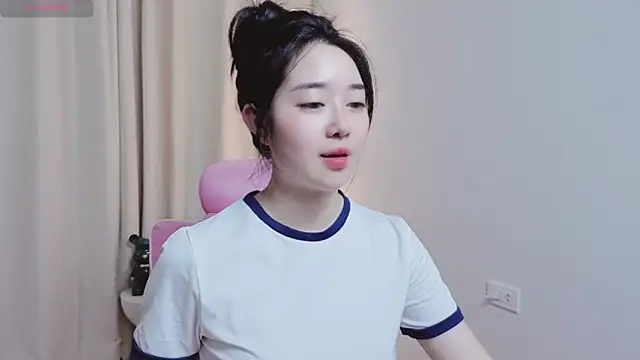 Miu-999 网络视讯表演