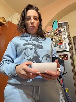 Almmaxxxx live XXX chat