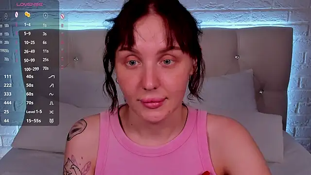 LianaFord's Live XXX Chat