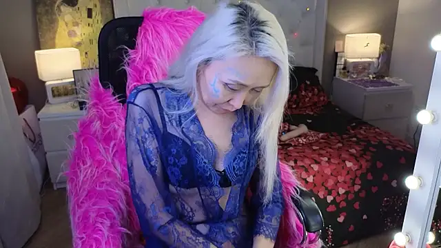 RoxalanaStar live XXX chat