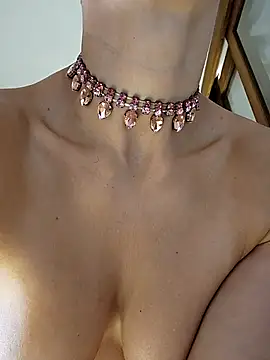 دردشة Alice_Barry الجنسية المباشرة