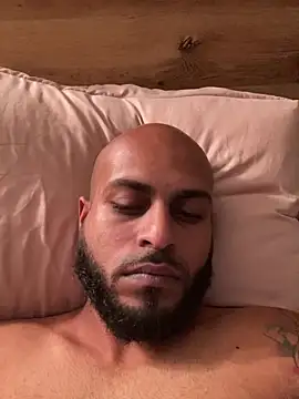 islandvybee55's Webcam Show