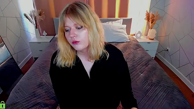 luna_c0ra: онлайн-секс-чат