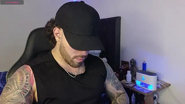 Ades_Lowe – Live XXX-chat