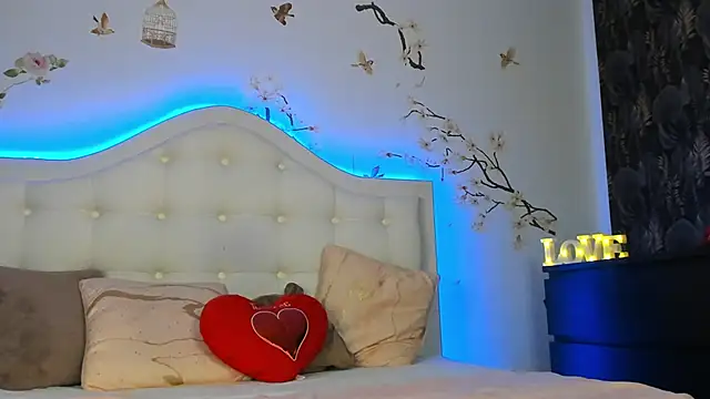 XXX chat uživo modela TinyBlair