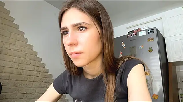 ElsieKuhlmann: διαδικτυακό σόου στην κάμερα