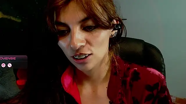 Онлайн чат XXX julieth_sex1