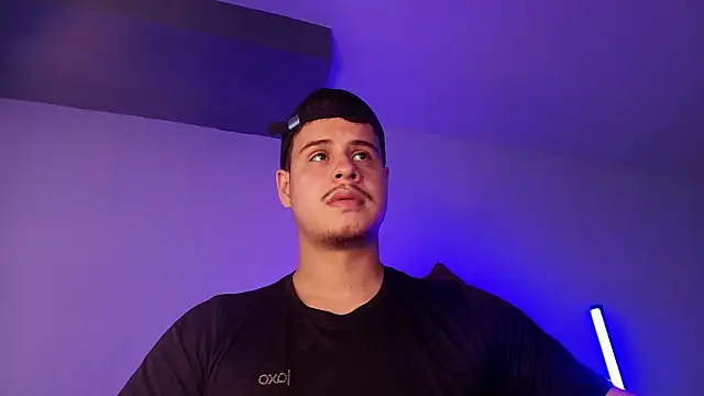 BjornSteel 网络视讯表演