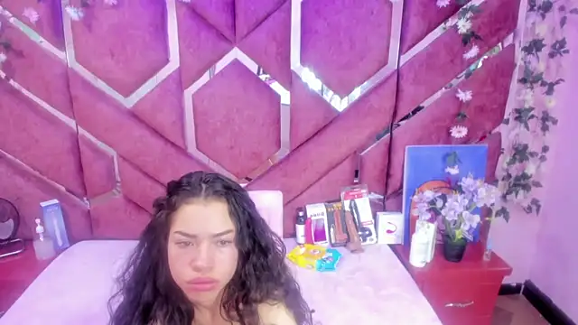 Онлайн чат XXX Nanis_James