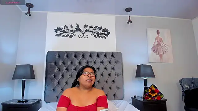 XXX chat uživo modela Kiri_Black_