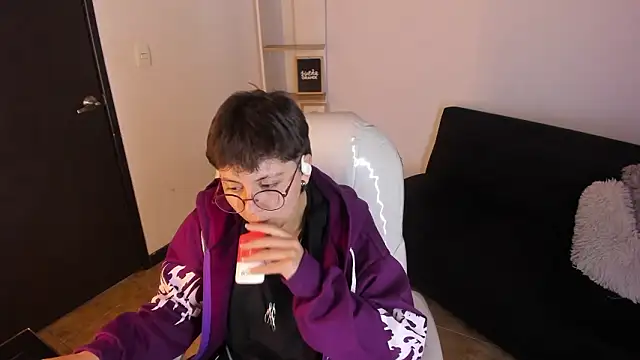 Nathaly_ds' Live XXX Chat