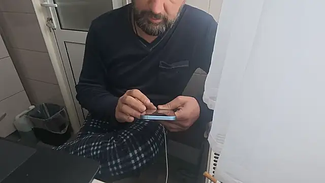 TARKAN1 Live XXX-chat