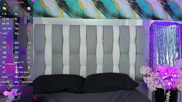 Chat +18 de IsaDiiaz ao vivo