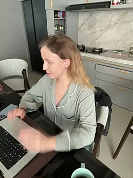 Nura_n_Sarah Show Webcam