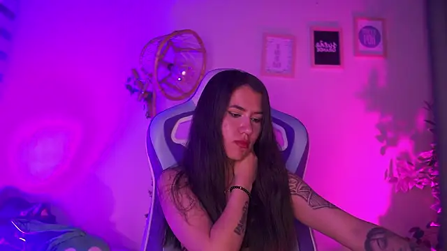 chloe_moons_'s Live XXX Chat