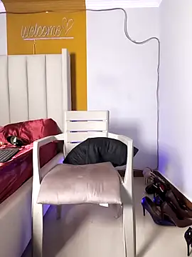 Chat +18 de Rubi424 ao vivo