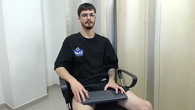 joseh0se Chat XXX live