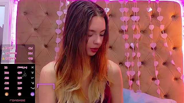 CoraVex Adlı Modelin Canlı XXX Sohbeti