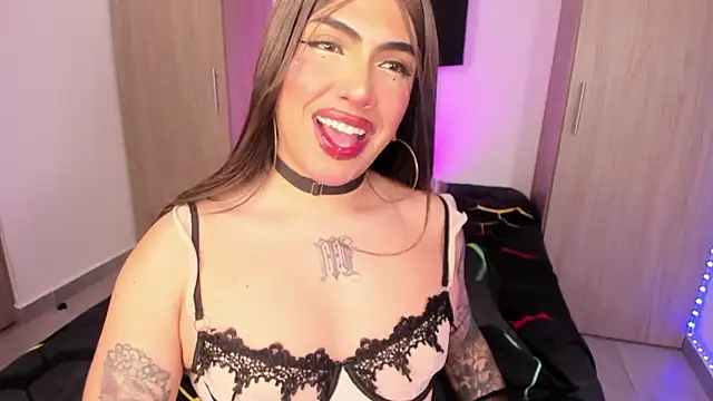 Sophie_whitexxx Show in webcam