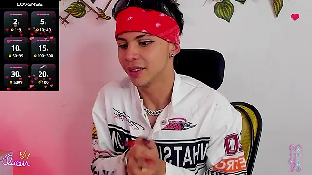 Prince_Apolo's Live XXX Chat