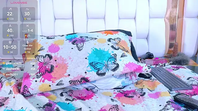 kinkyhousewifee's Live XXX Chat